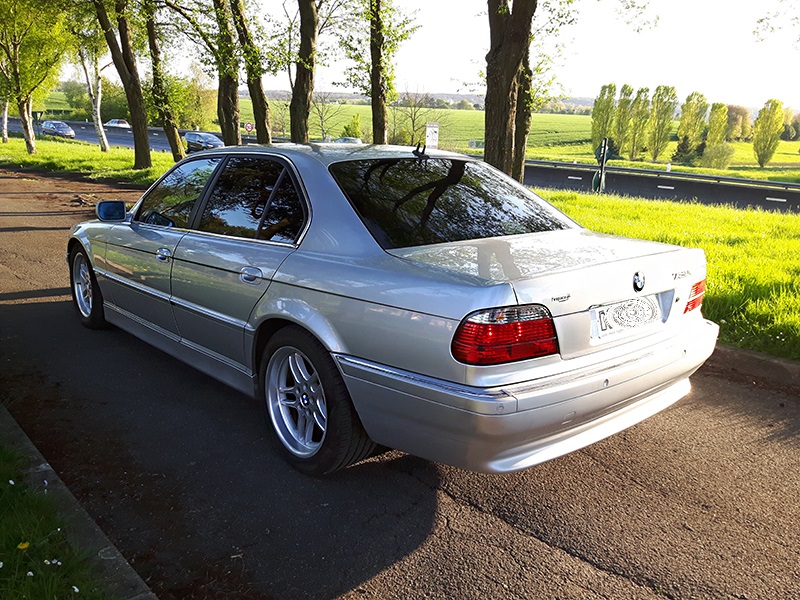BMW 730DA Pack de Dimitri - Page 3 160505023027779813